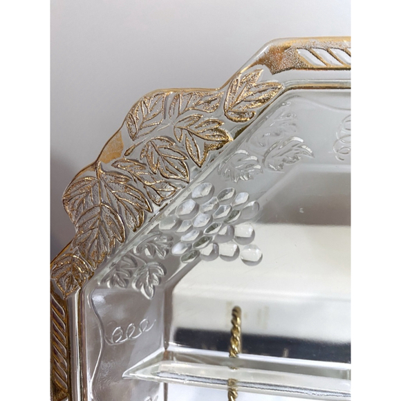 Jeanette Relish Tray - Picture 2 of 2